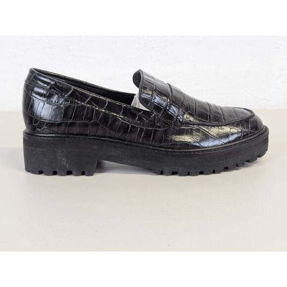 Everlane Shoes - Black Croc-Embossed Lug Sole Loafers